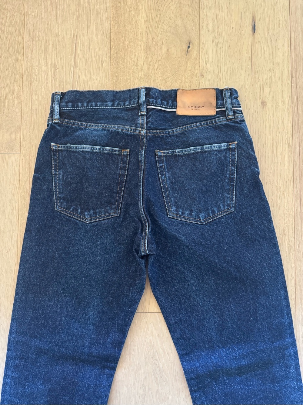 Moussy Vintage High-Rise Straight Jeans in Indigo Blue - Picture 4 of 10